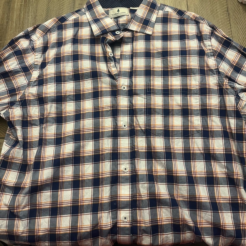 Button up shirt xl